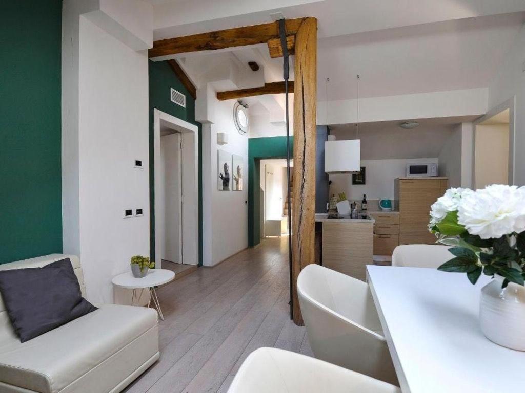 Fulcanelli Apartment Bologna Ngoại thất bức ảnh
